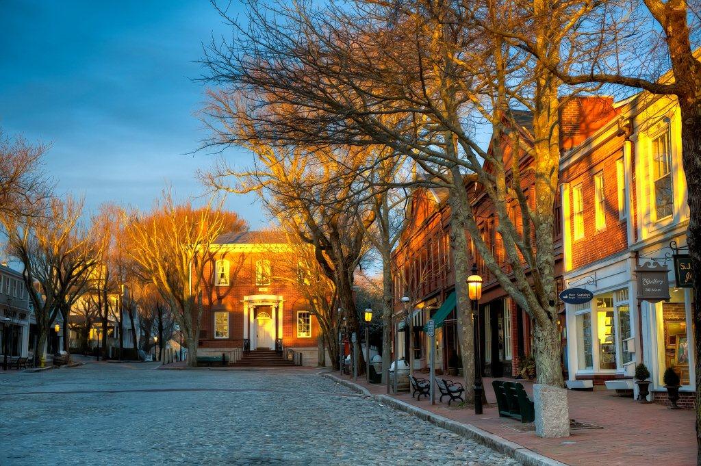 Main_Street_Morning_(GH)-(ZF-0683-92932-1-002)