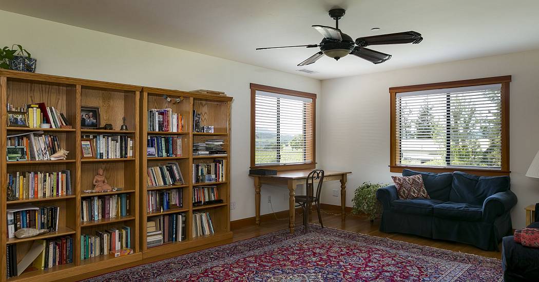 HD office.jpg