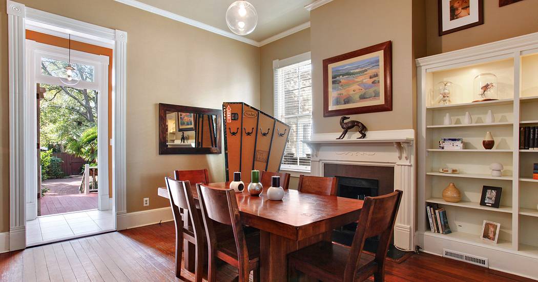 Three-Oaks-Realty-407 E Huntingdon-DR3.jpg