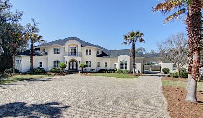 Stunning Home With Amazing Western Views