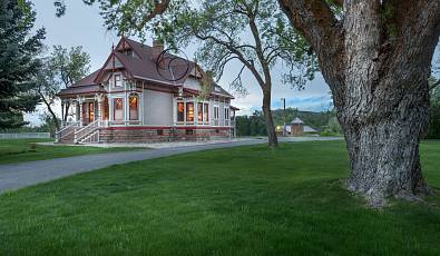 Historic Victorian Ranch on the River