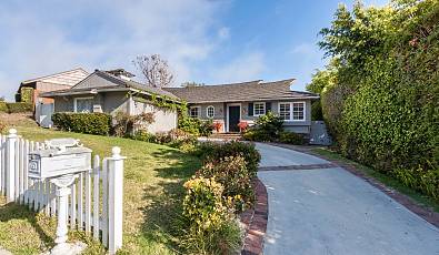 Charming Craftsman in Premier Area
