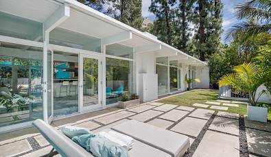 Beautiful Mid Century Gem