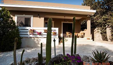 Beautiful villa with garden in Ragusa