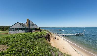 Waterfront Living On Chappaquiddick