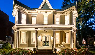 Renovated Queen Anne in the Museum Dist.