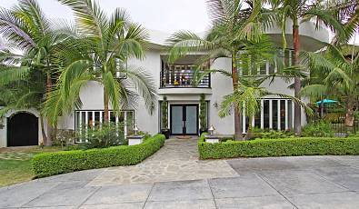 Spectacular Estate with Stunning Views 