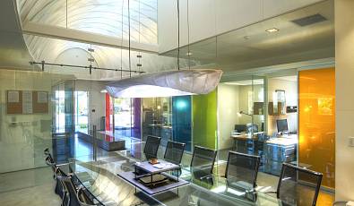 HIP, MODERN & INFORMAL CREATIVE SPACE