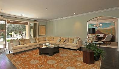 SPRAWLING, SECLUDED MEDITERRANEAN