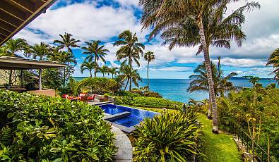 Resort Style, Oceanfront Luxury Estate!