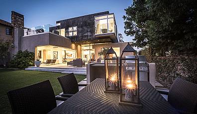 Luxurious Outdoor Grilling Spaces Perfect for Summertime